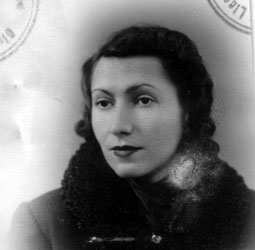 [ Carolina Zaharia ]